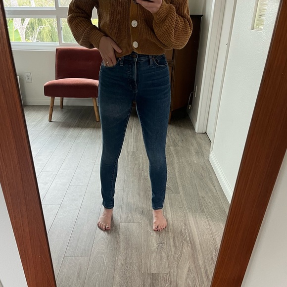 Madewell 10” High-Rise Skinny Jeans in Wendover Wash: TENCIL Denim - Picture 4 of 8